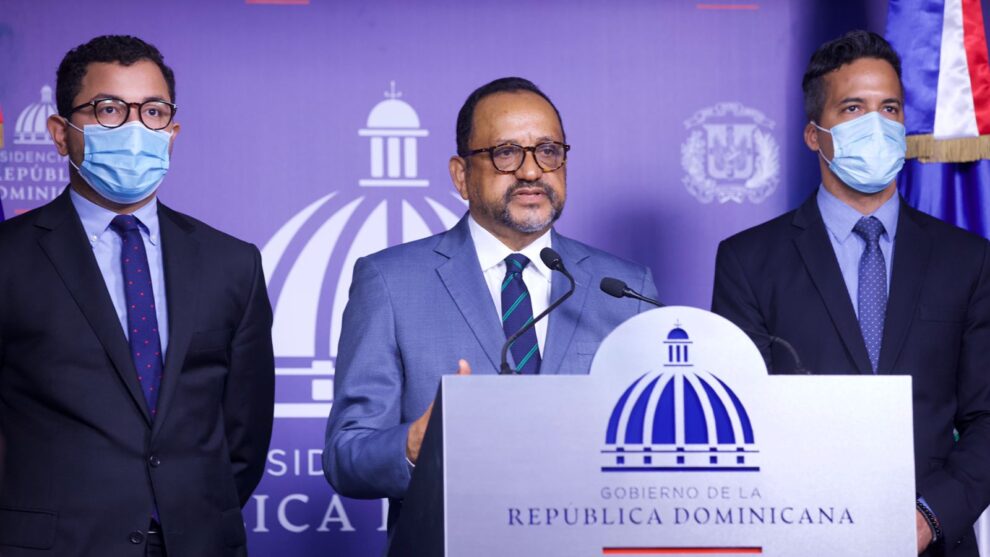 Presidente Abinader impulsa reforma y modernización del DNI