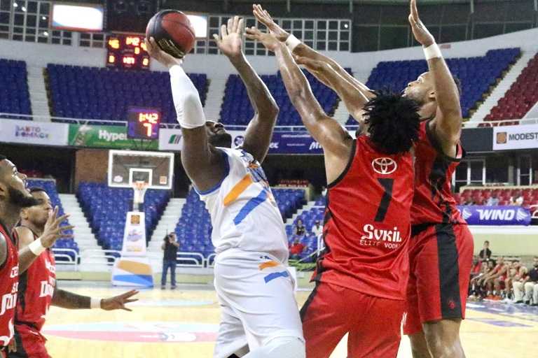 Da Silva da el triunfo a Titanes sobre los Leones