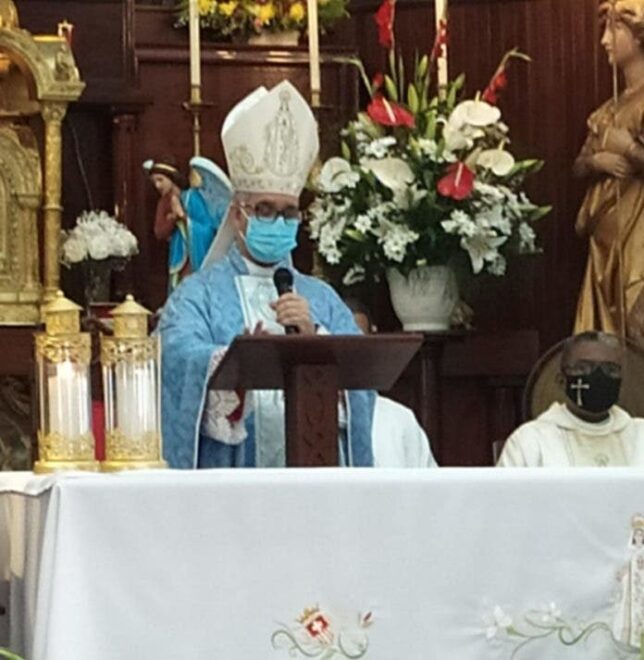 Obispos afirman “Ministros usan el poder para derrochar”