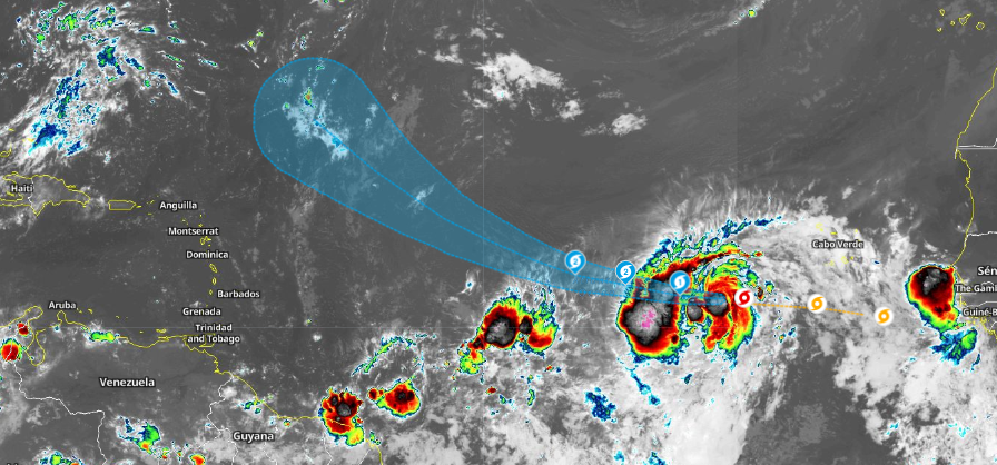 Huracán Larry amenaza con fuertes olas a las Antillas Menores
