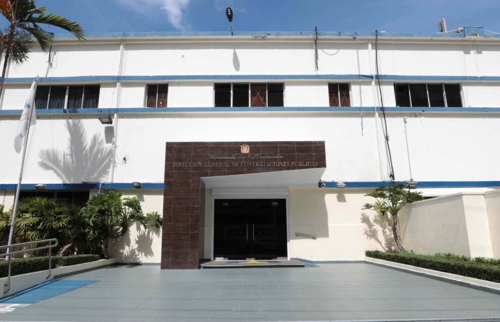 Compras y Contrataciones inicia investigación de denuncia de corrupción contra ministra de la Juventud