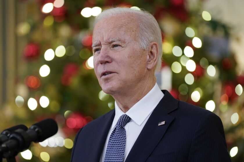 Biden prepara a EEUU para ola de ómicron: 500 millones de test y más personal