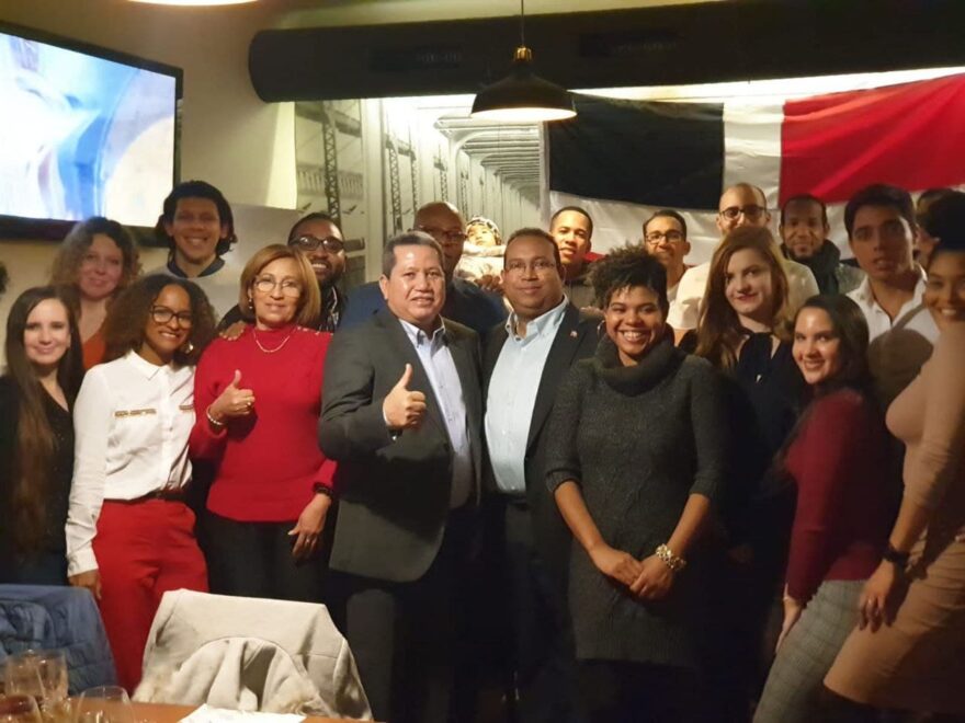 CONSULADO DOMINICANO EN PRAGA PROMUEVE POLITICA DE PUERTAS ABIERTAS