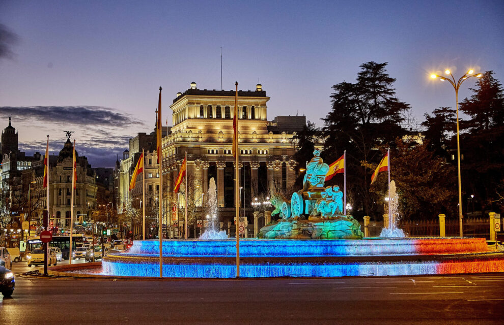 La Cibeles, iluminada con los colores patrios dominicanos