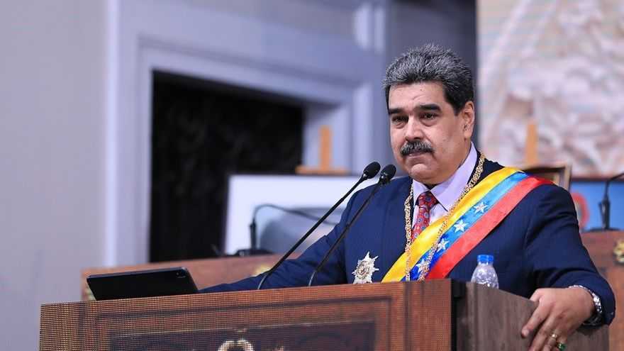 Maduro se reúne con los gobernadores opositores electos en las regionales