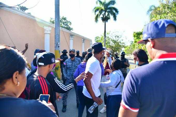 A dos de los reclusos muertos en La Victoria les faltaba poco para ser liberados, dicen familiares