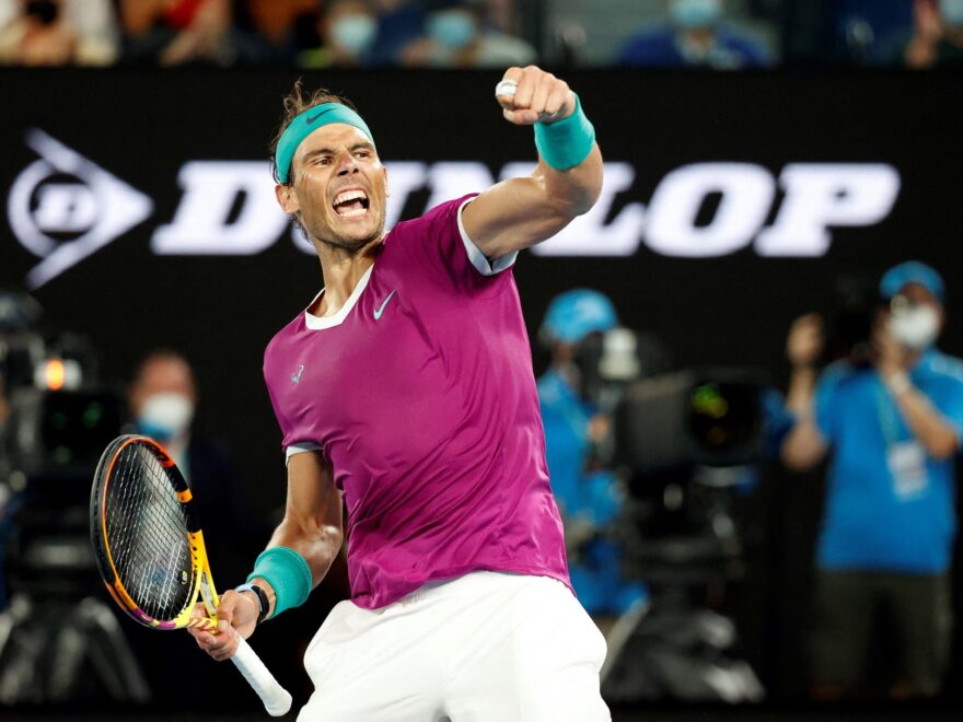 Nadal coquetea con récord tras avanzar a final