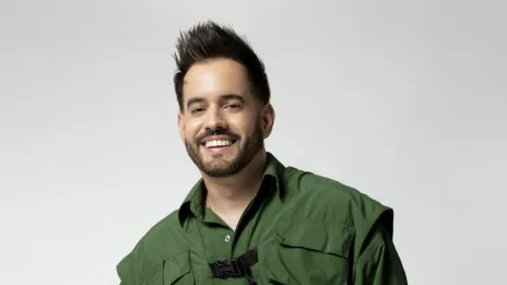 Manny Cruz abre segunda función de concierto “Dominicano de corazón”