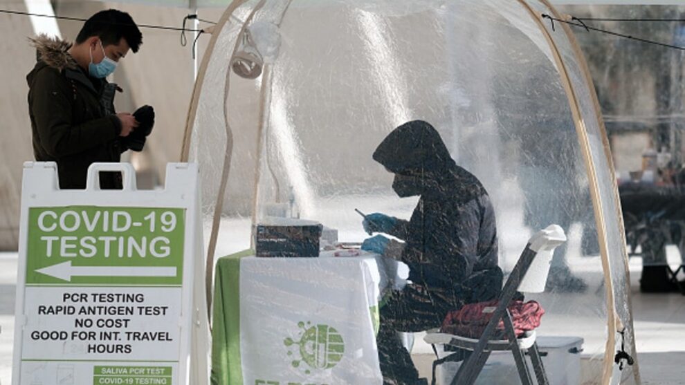 EEUU tiene más muertes diarias con ómicron que con delta