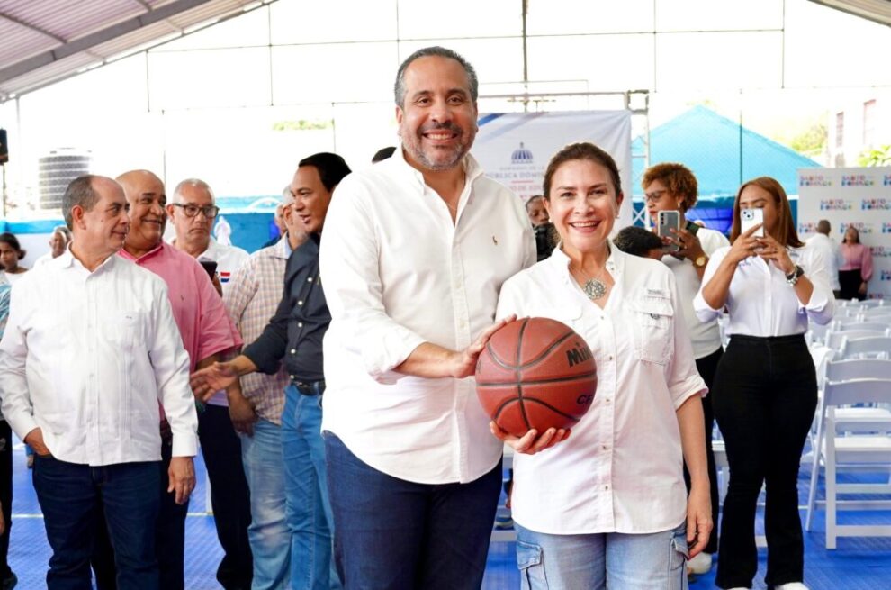 INEFI y Carolina Mejía destacan la importancia del deporte escolar tras el éxito de los Juegos 2025