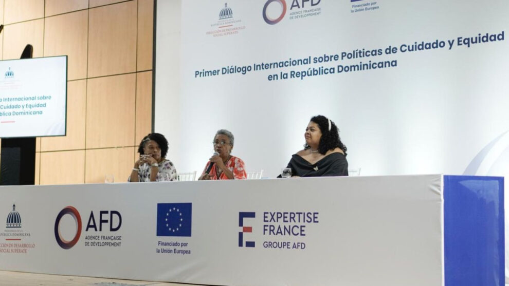 La DDSS realiza primer Diálogo Internacional sobre Políticas de Cuidado y Equidad
