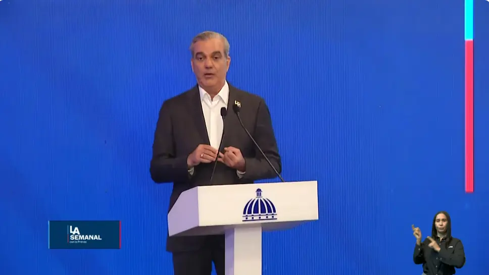 República Dominicana muestra estabilidad cambiaria y abundancia de dólares, según Abinader