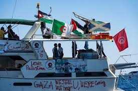 Fuerzas de Israel interceptan a la flotilla internacional que intentaba llegar a Gaza con ayuda humanitaria y detienen a los activistas