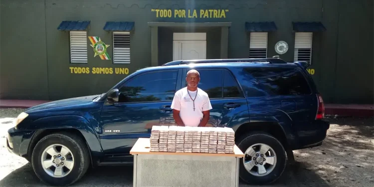 Detienen ciudadano con contrabando de 10 000 cajetillas de cigarrillos en San Juan de la Maguana.