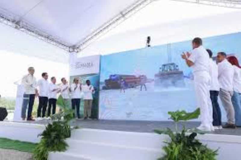 Presidente Abinader declara 2026 como “el año de Samaná” para desarrollo turístico y económico